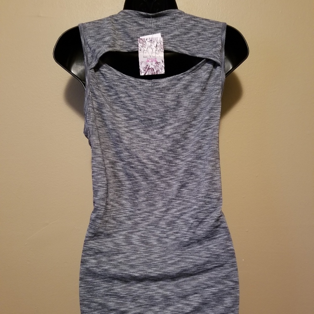 Workout Tank - Picture 2 of 4